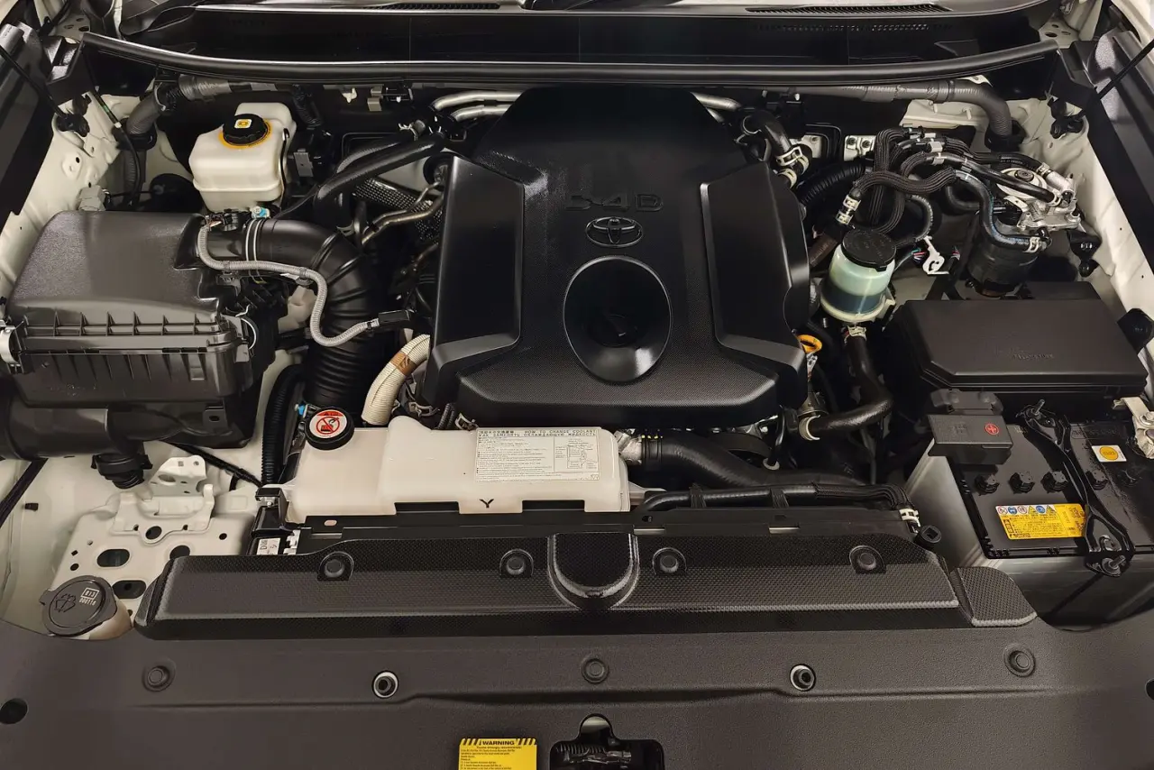 2023 Toyota Landcruiser Prado Gallery Image 23