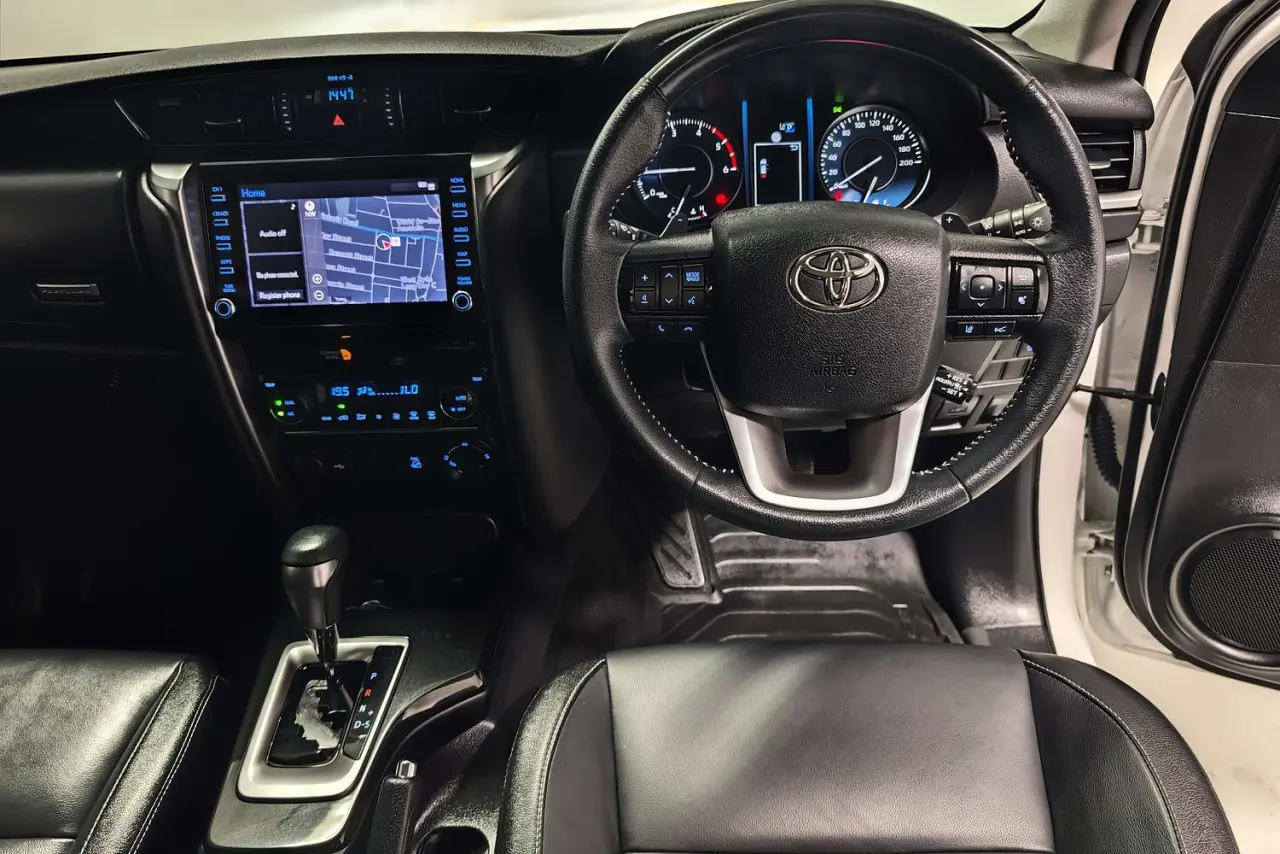 2025 Toyota Fortuner Gallery Image 17