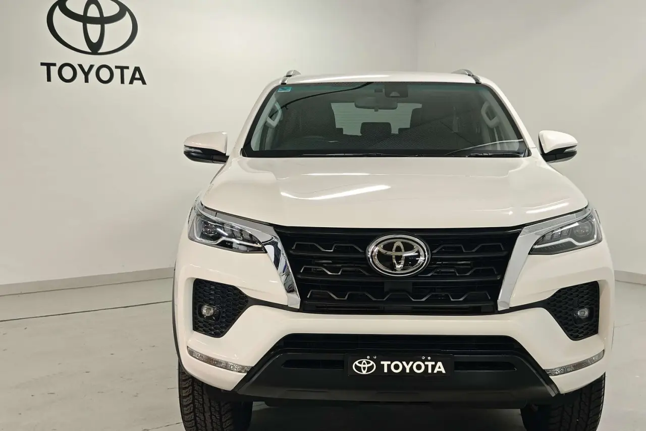 2025 Toyota Fortuner Gallery Image 2