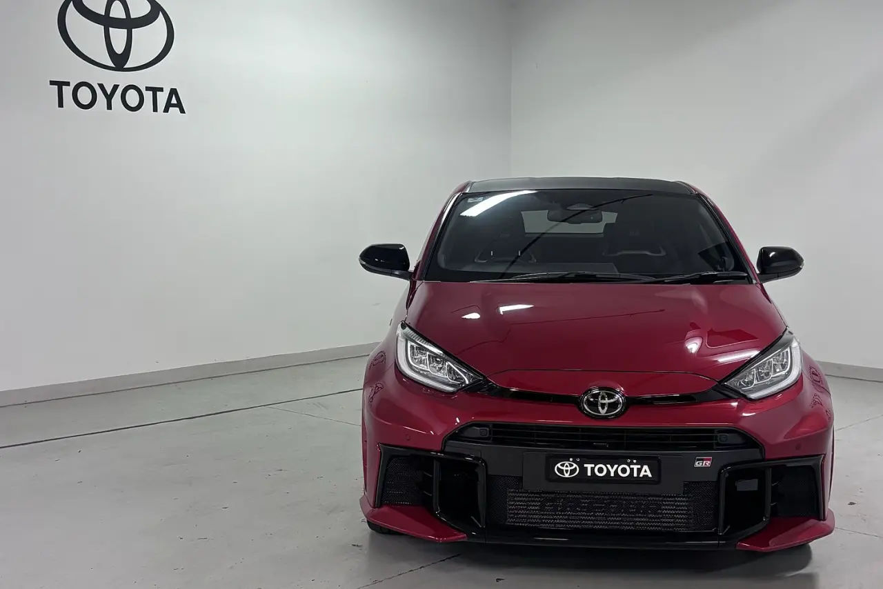 2025 Toyota Yaris Gallery Image 2