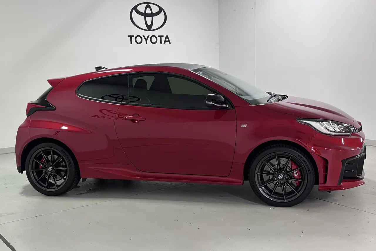 2025 Toyota Yaris Gallery Image 4