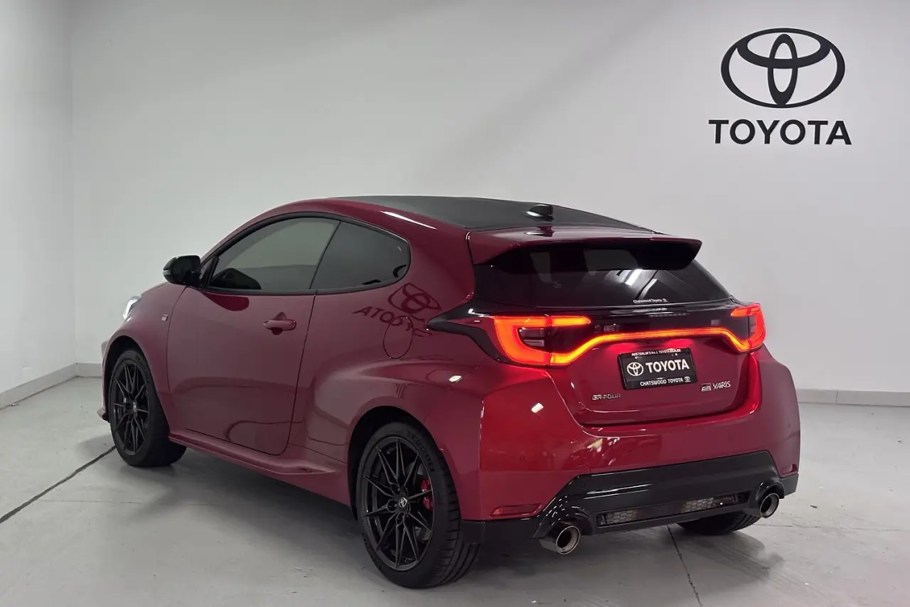 2025 Toyota Yaris Gallery Image 8