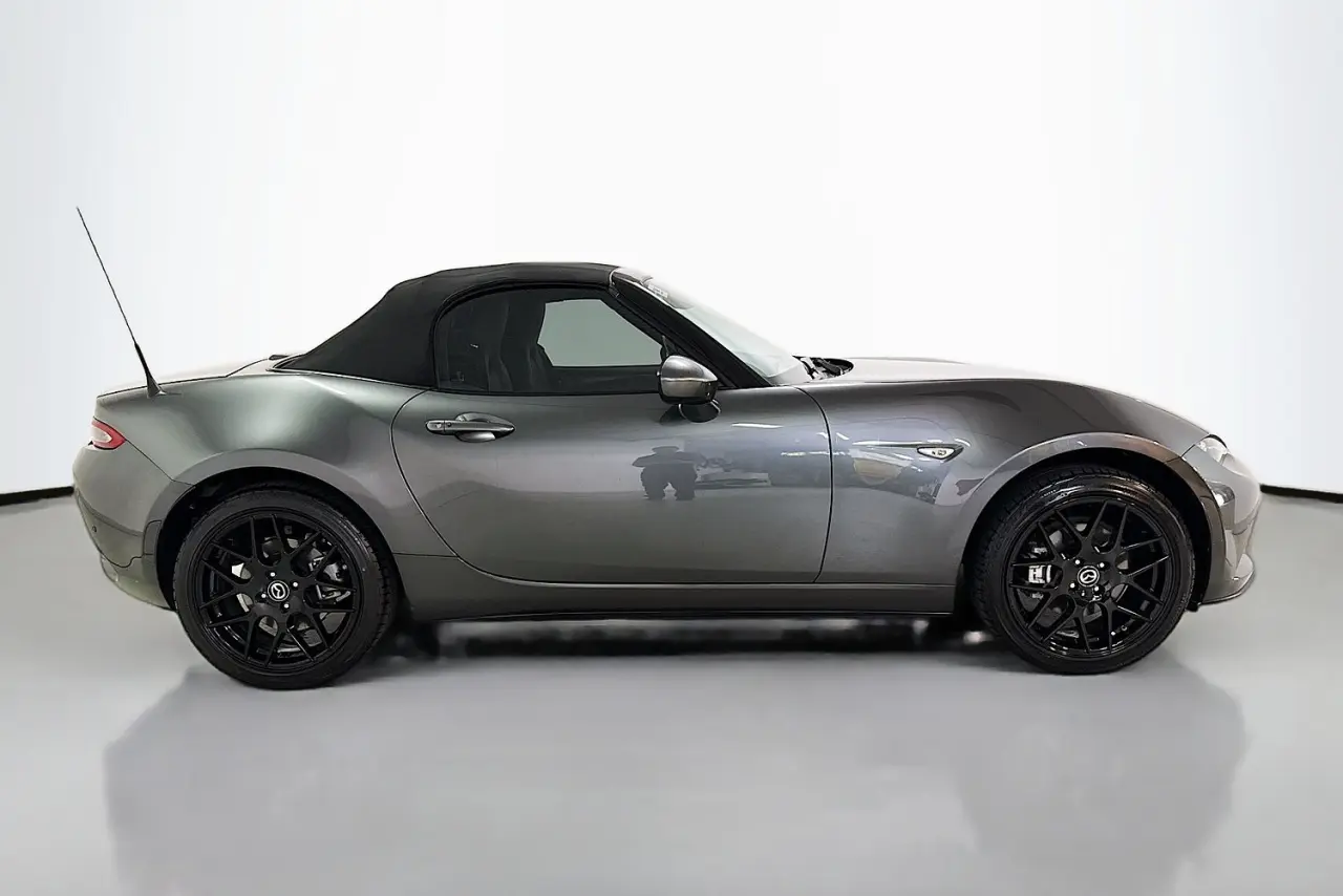 2023 Mazda MX-5 Gallery Image 11