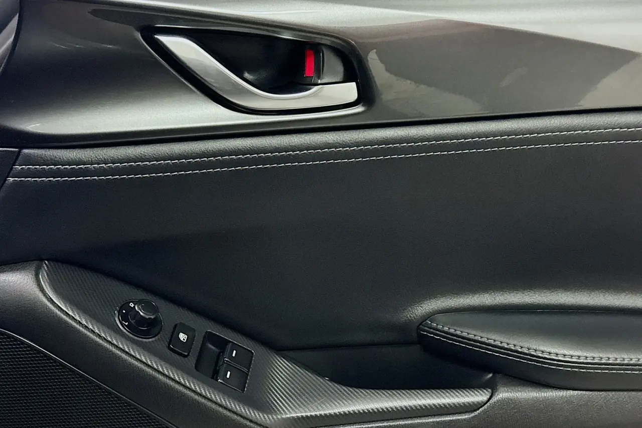 2023 Mazda MX-5 Gallery Image 23