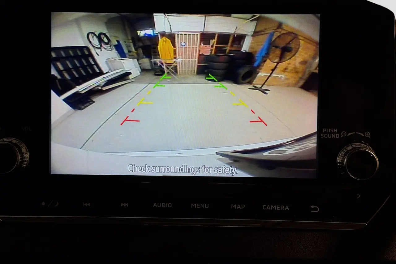 2022 Mitsubishi Outlander Gallery Image 15