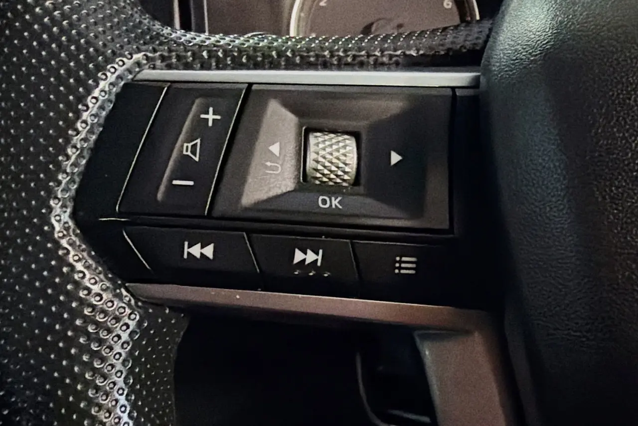 2022 Mitsubishi Outlander Gallery Image 18