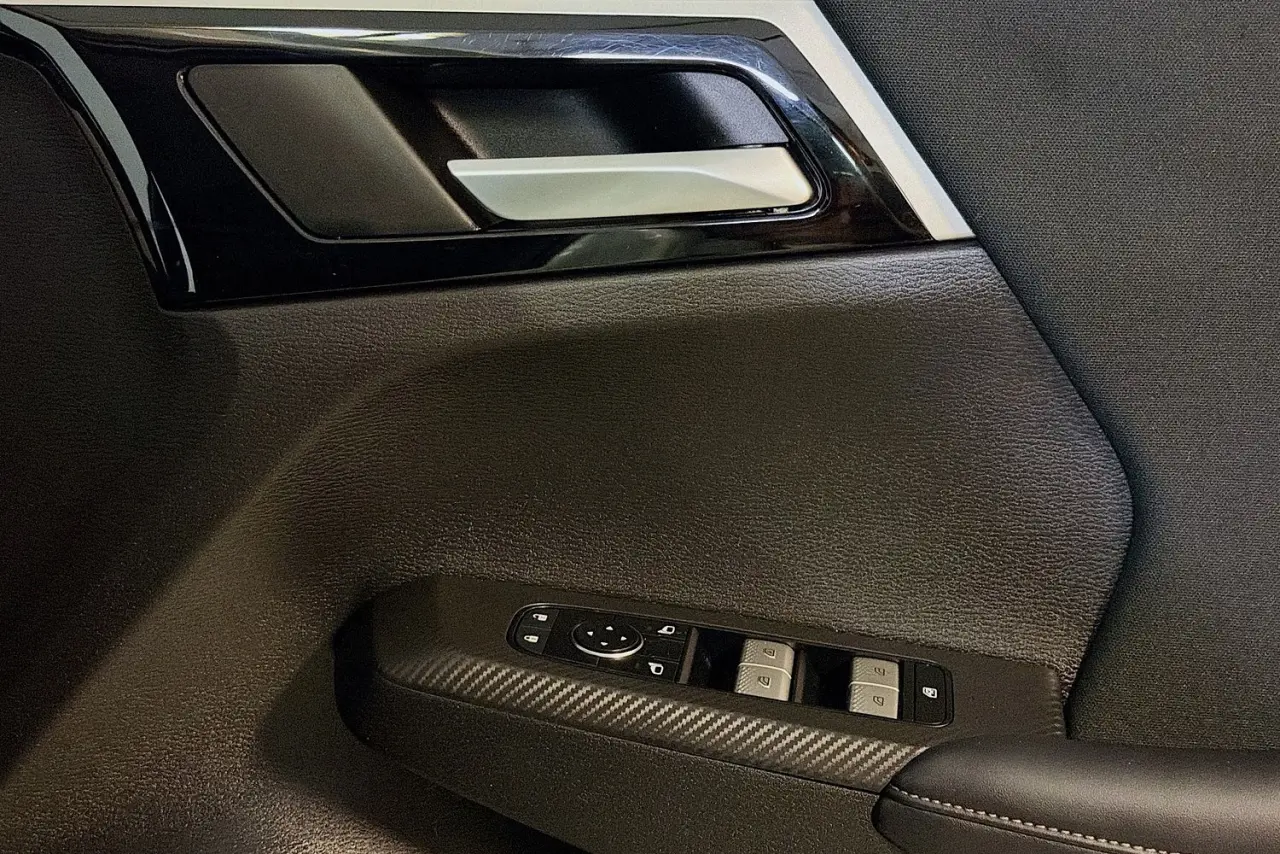 2022 Mitsubishi Outlander Gallery Image 23