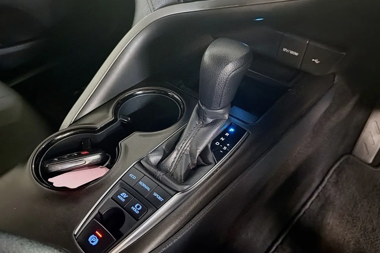 2023 Toyota Camry Gallery Image 16
