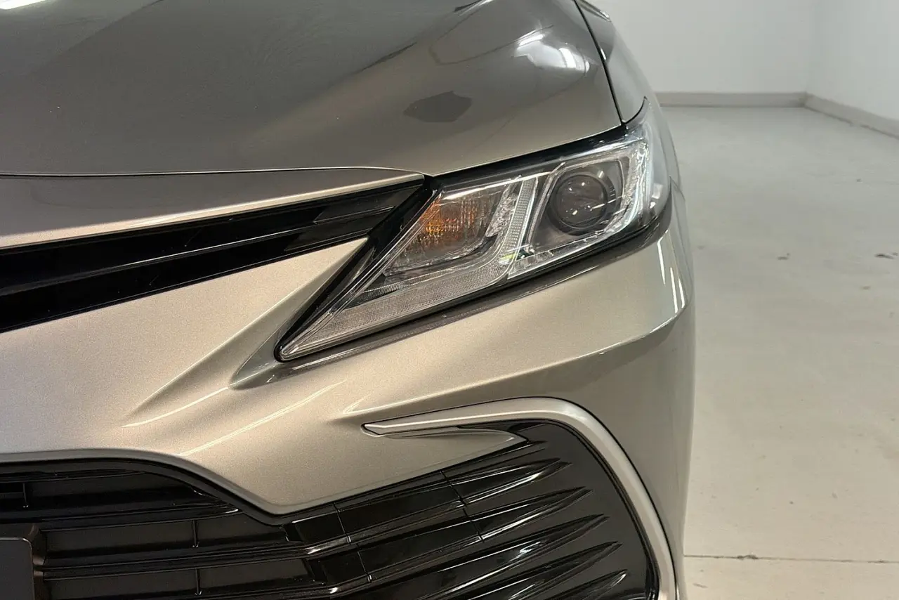 2023 Toyota Camry Gallery Image 3