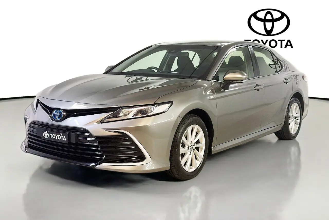 2023 Toyota Camry Gallery Image 4