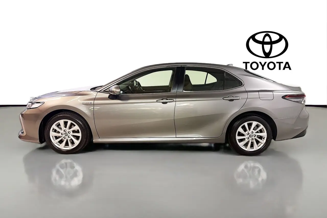 2023 Toyota Camry Gallery Image 5