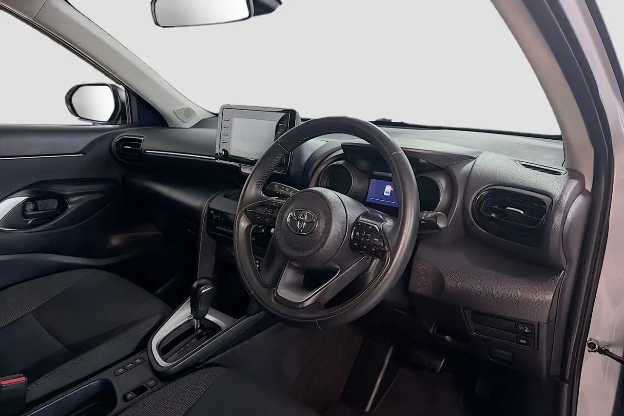 2023 Toyota Yaris Cross Gallery Image 21