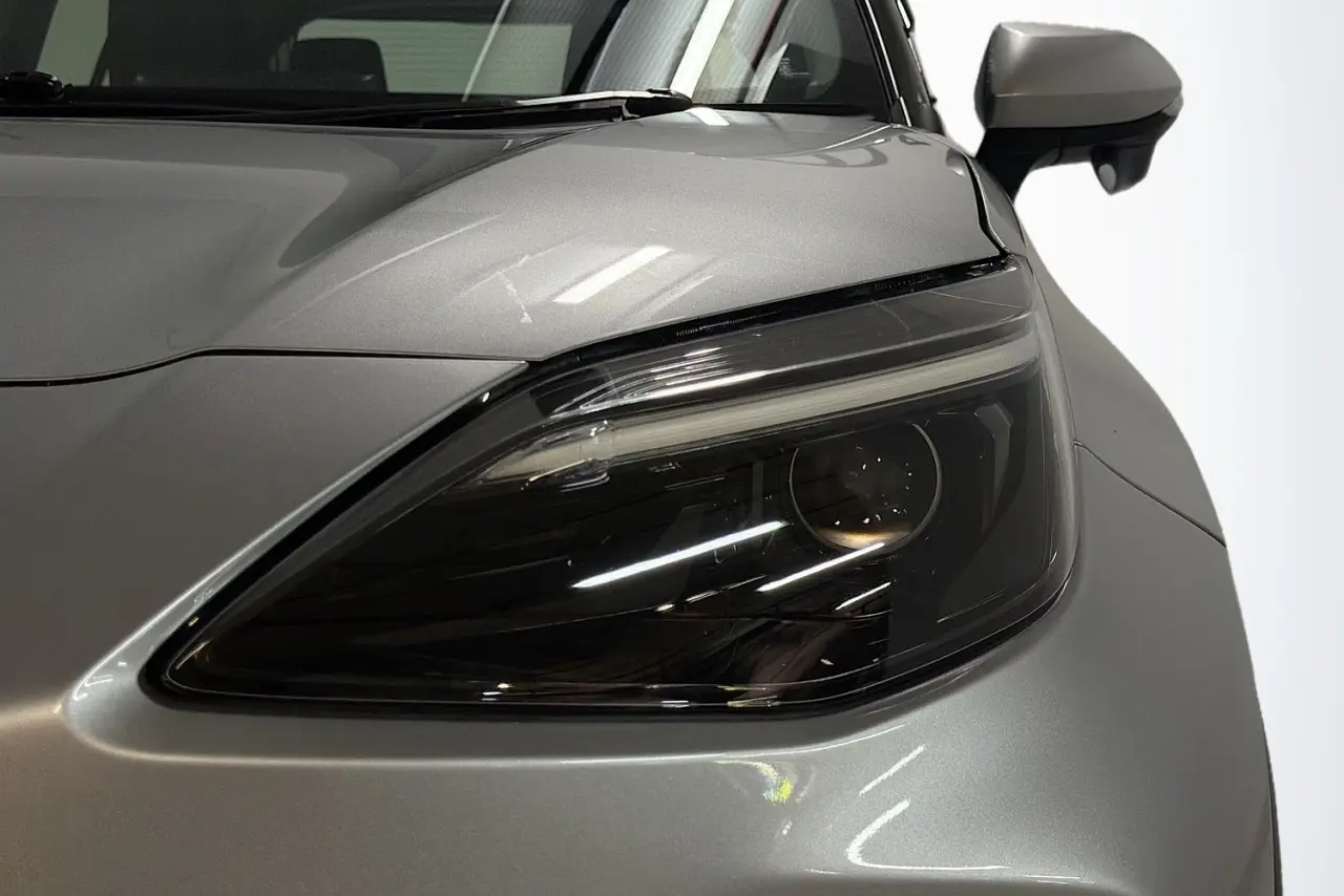 2023 Toyota Yaris Cross Gallery Image 3