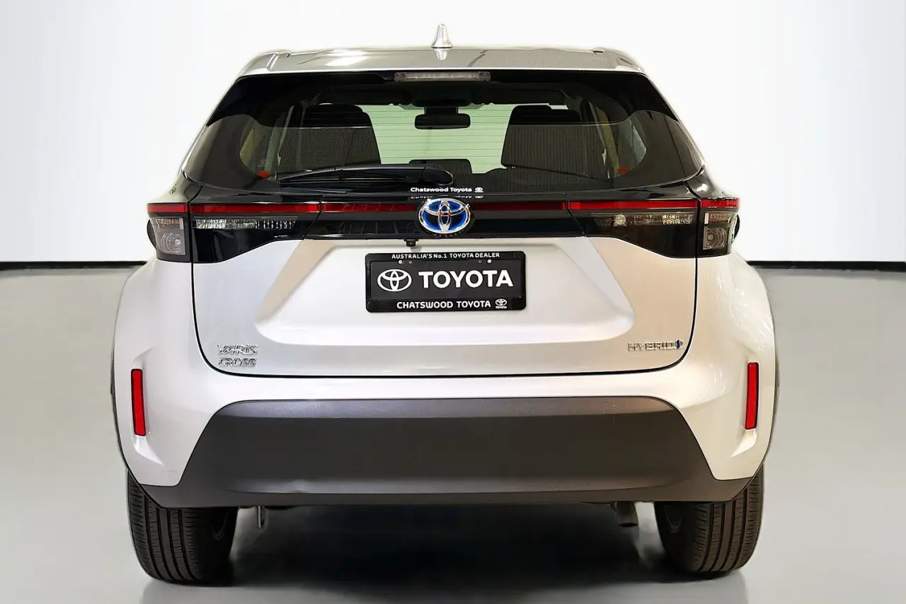 2023 Toyota Yaris Cross Gallery Image 7