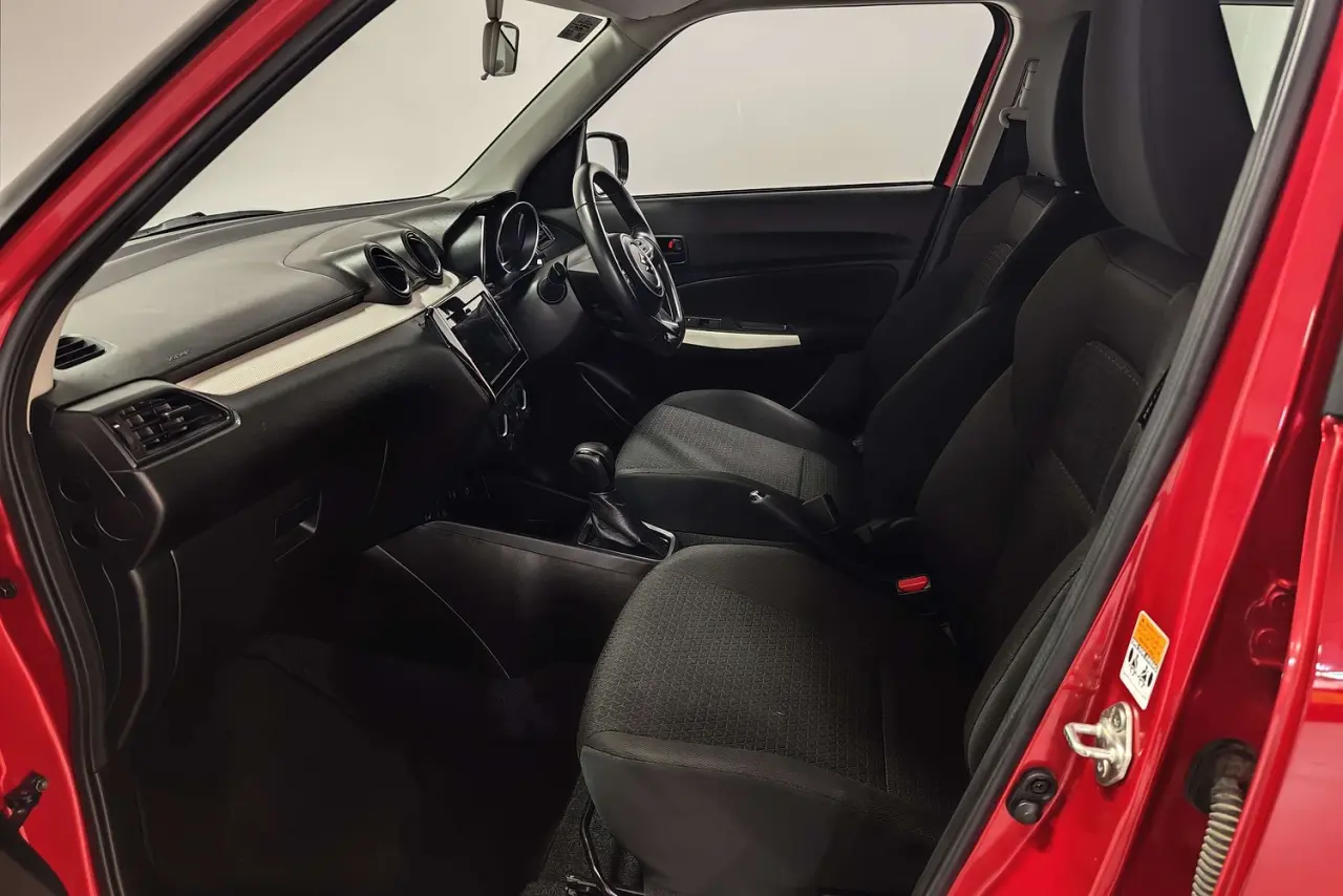 2022 Suzuki Swift Gallery Image 14