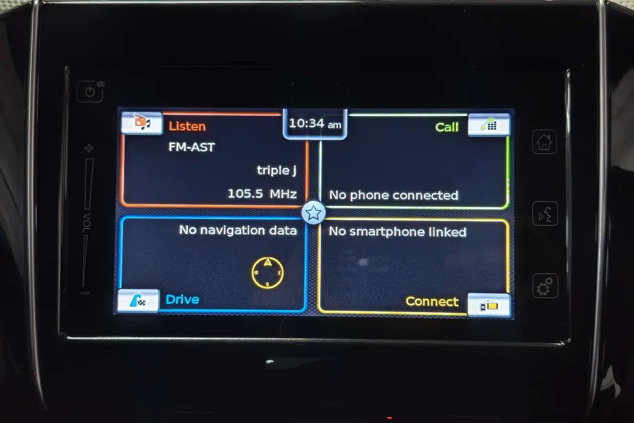 2022 Suzuki Swift Gallery Image 18