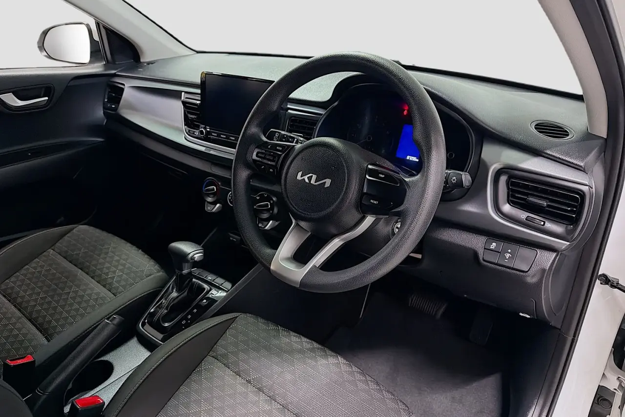 2023 Kia Rio Gallery Image 21