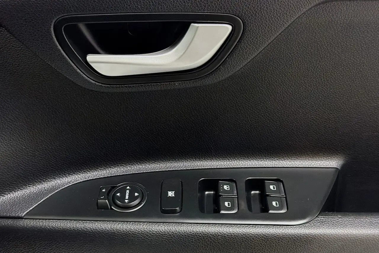 2023 Kia Rio Gallery Image 22