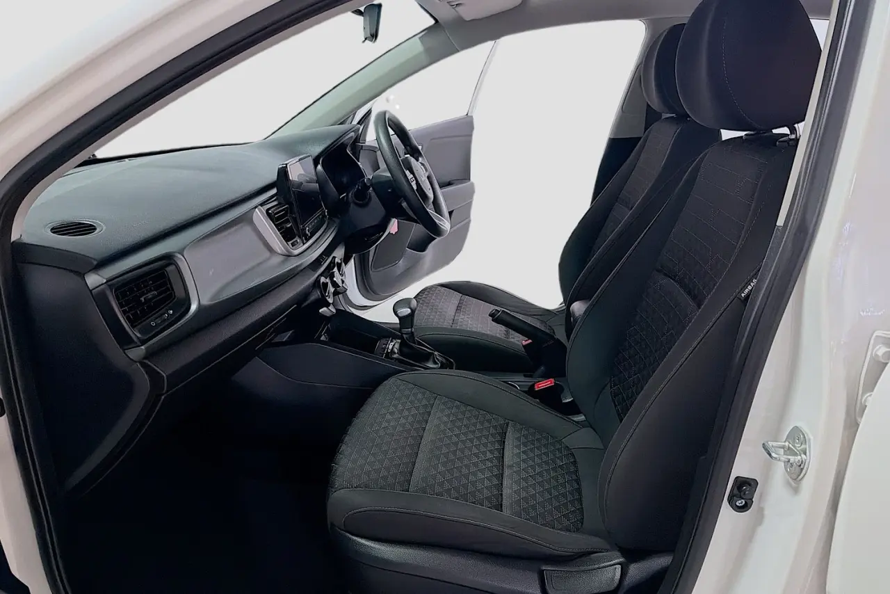 2023 Kia Rio Gallery Image 23