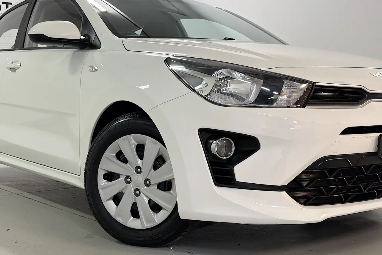 2023 Kia Rio Gallery Image 26