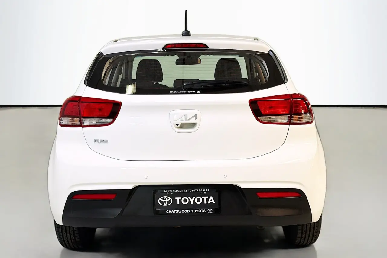 2023 Kia Rio Gallery Image 7