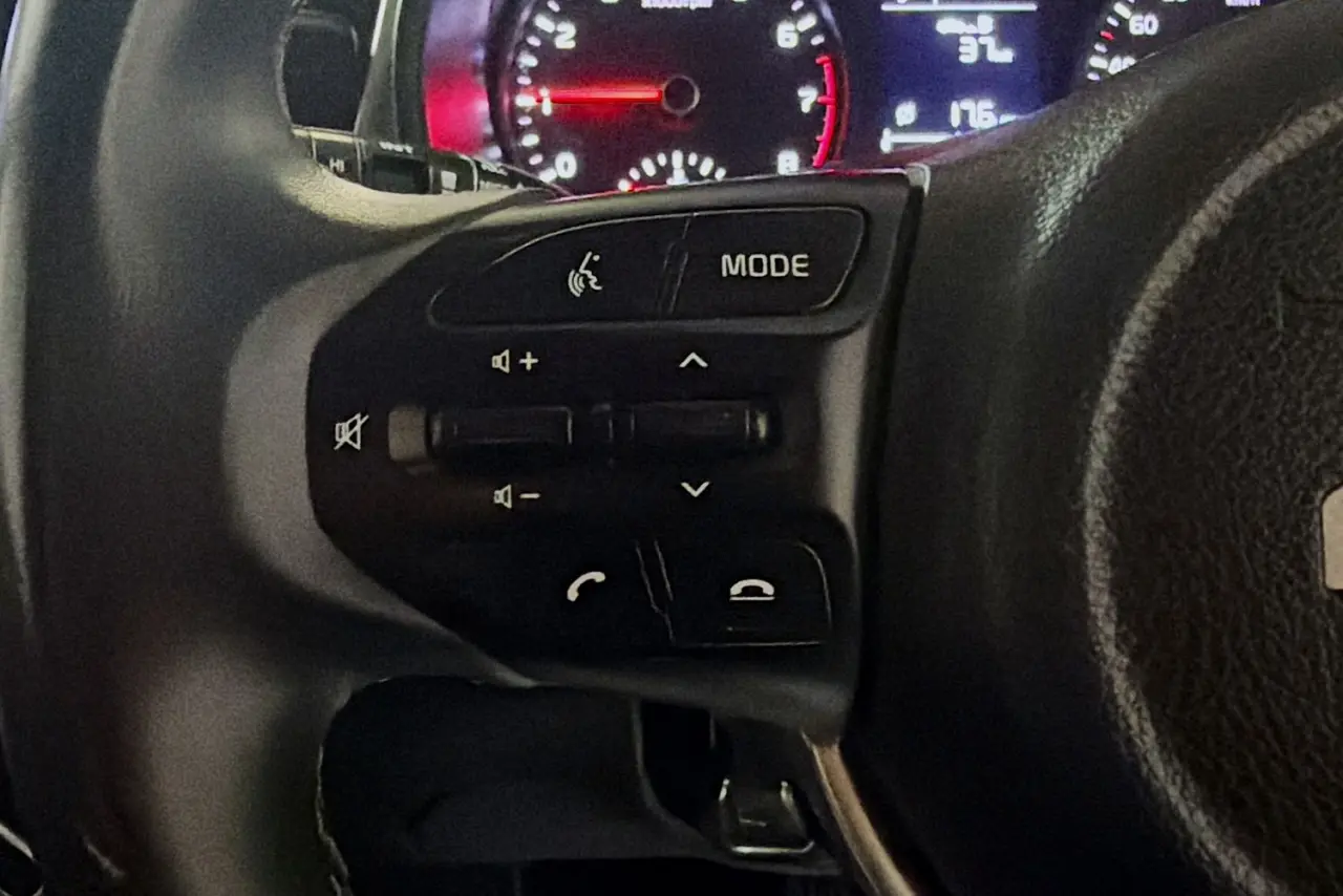 2021 Kia Rio Gallery Image 17