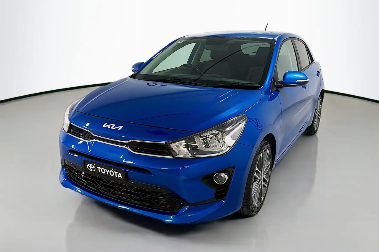 2021 Kia Rio Gallery Image 4