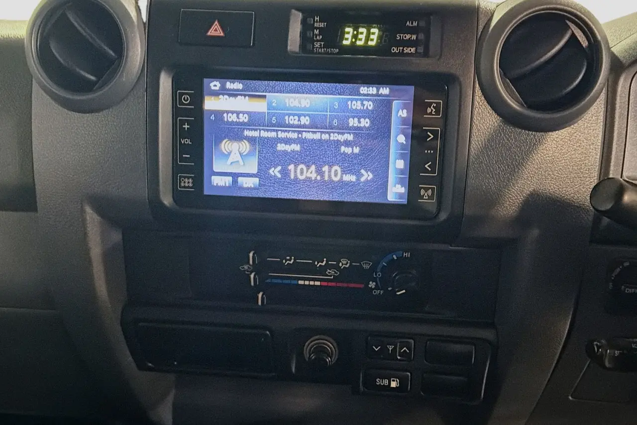 2013 Toyota Landcruiser Gallery Image 14