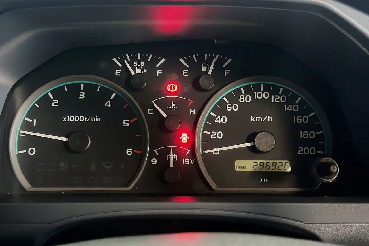 2013 Toyota Landcruiser Gallery Image 21