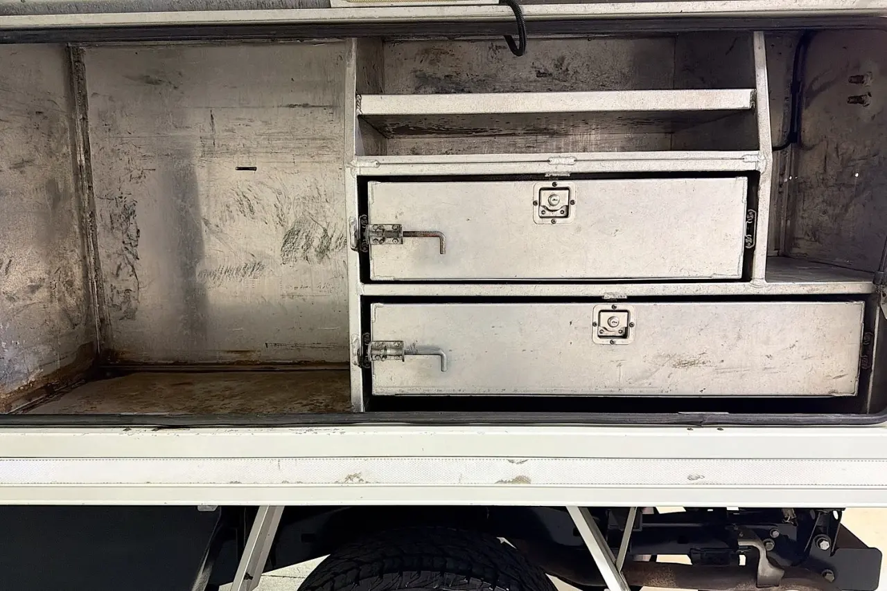 2013 Toyota Landcruiser Gallery Image 30