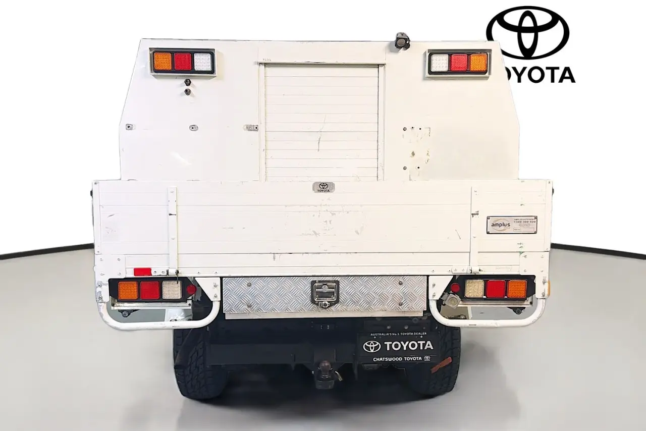 2013 Toyota Landcruiser Gallery Image 7