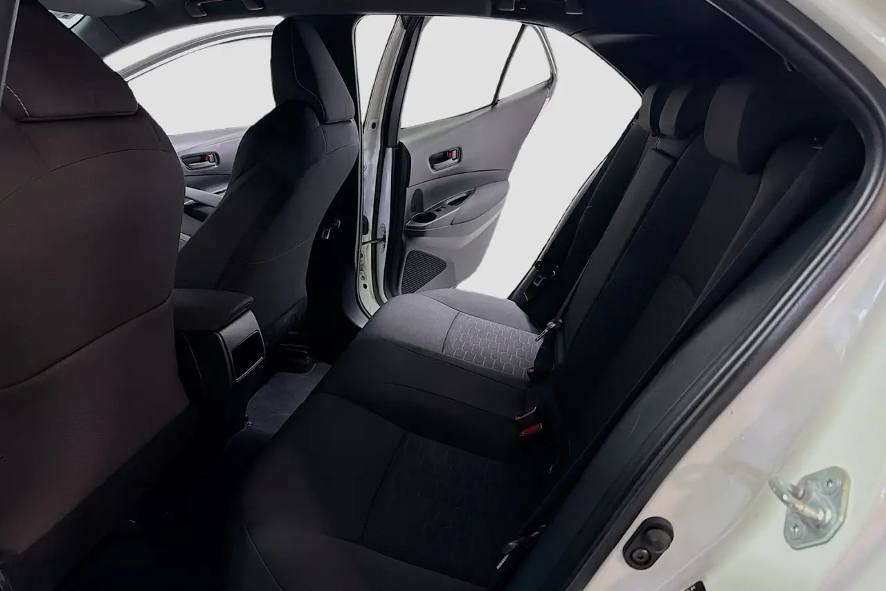 2018 Toyota Corolla Gallery Image 24