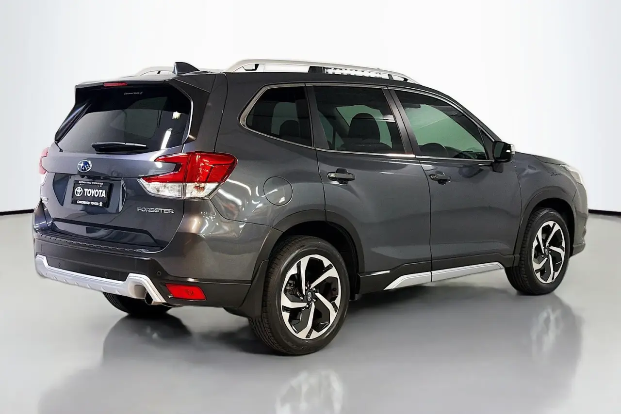 2022 Subaru Forester Gallery Image 10