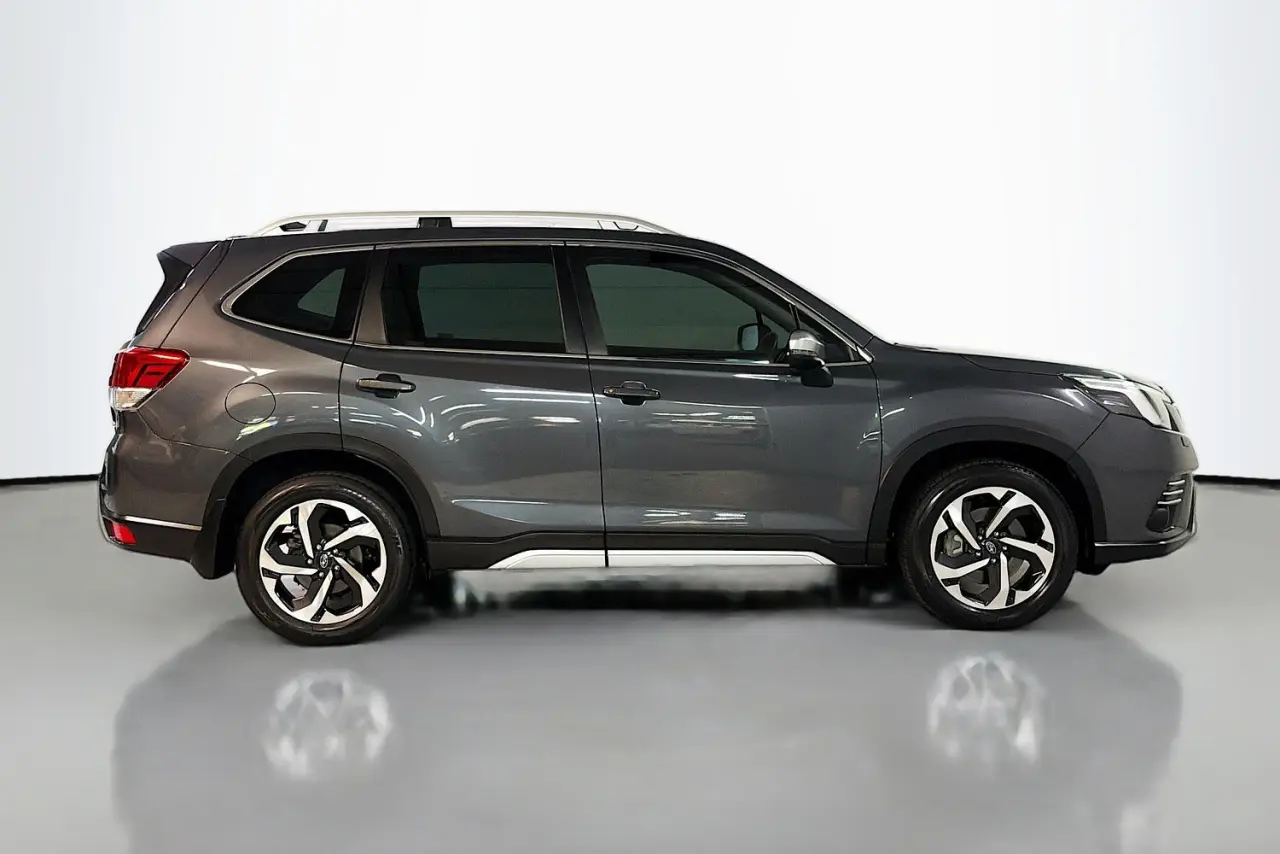 2022 Subaru Forester Gallery Image 11