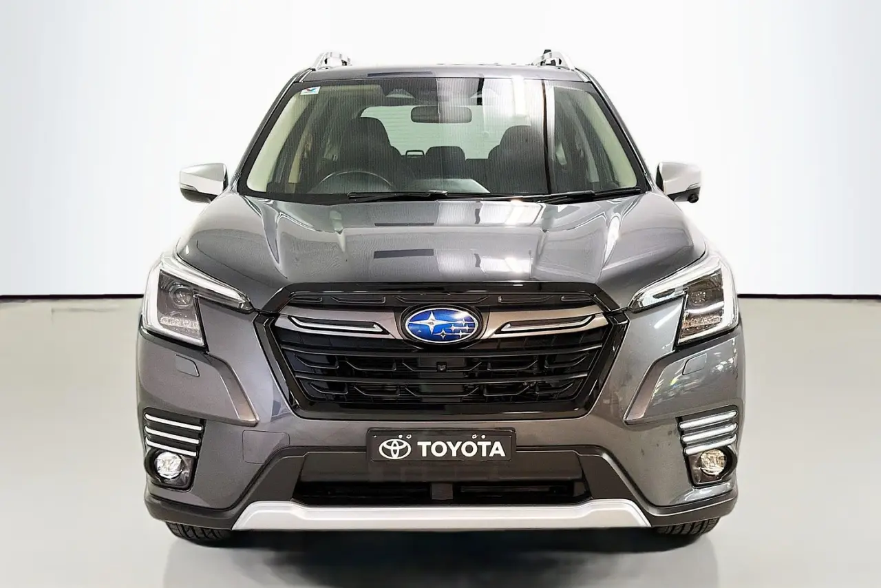 2022 Subaru Forester Gallery Image 2