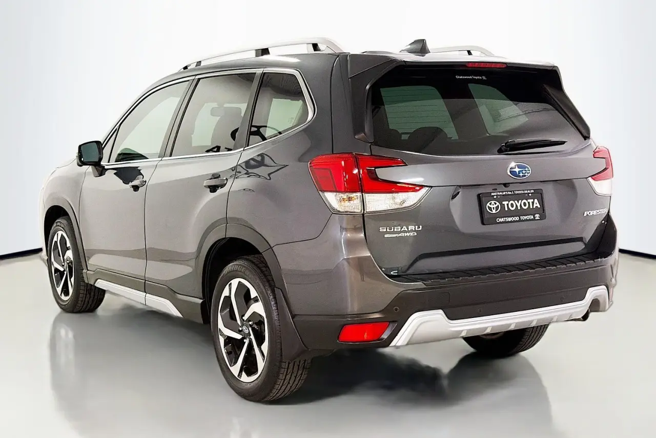 2022 Subaru Forester Gallery Image 6