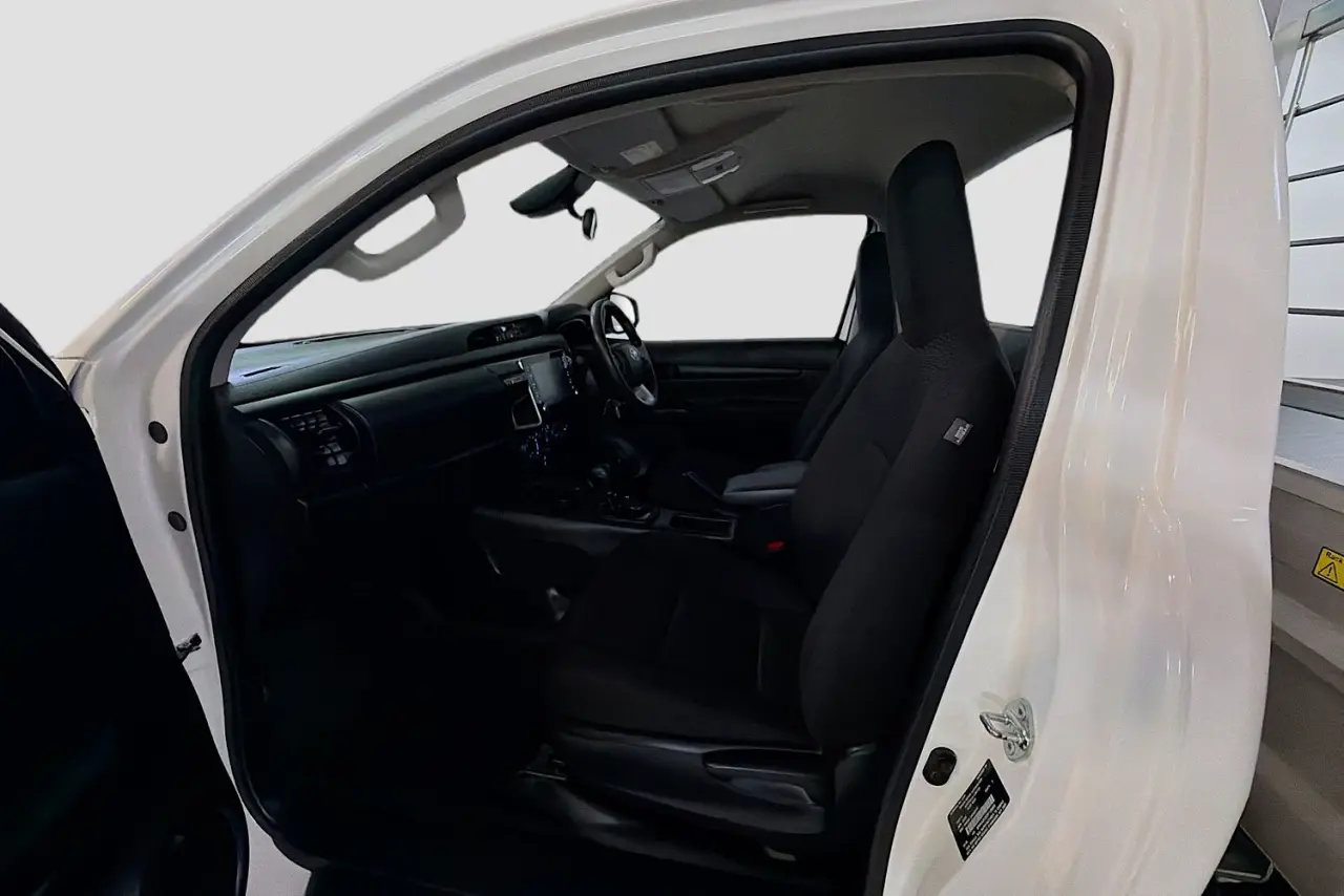 2020 Toyota Hilux Gallery Image 22