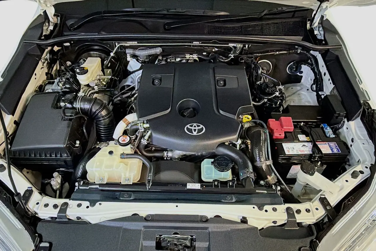 2020 Toyota Hilux Gallery Image 25