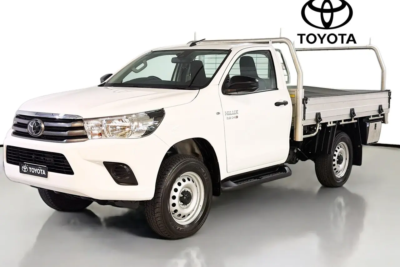 2020 Toyota Hilux Gallery Image 4