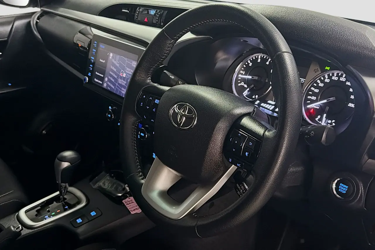 2021 Toyota Hilux Gallery Image 13