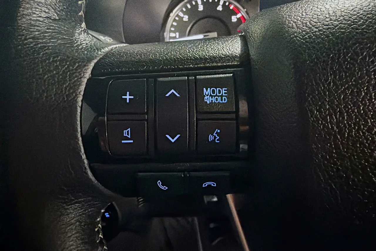 2021 Toyota Hilux Gallery Image 18