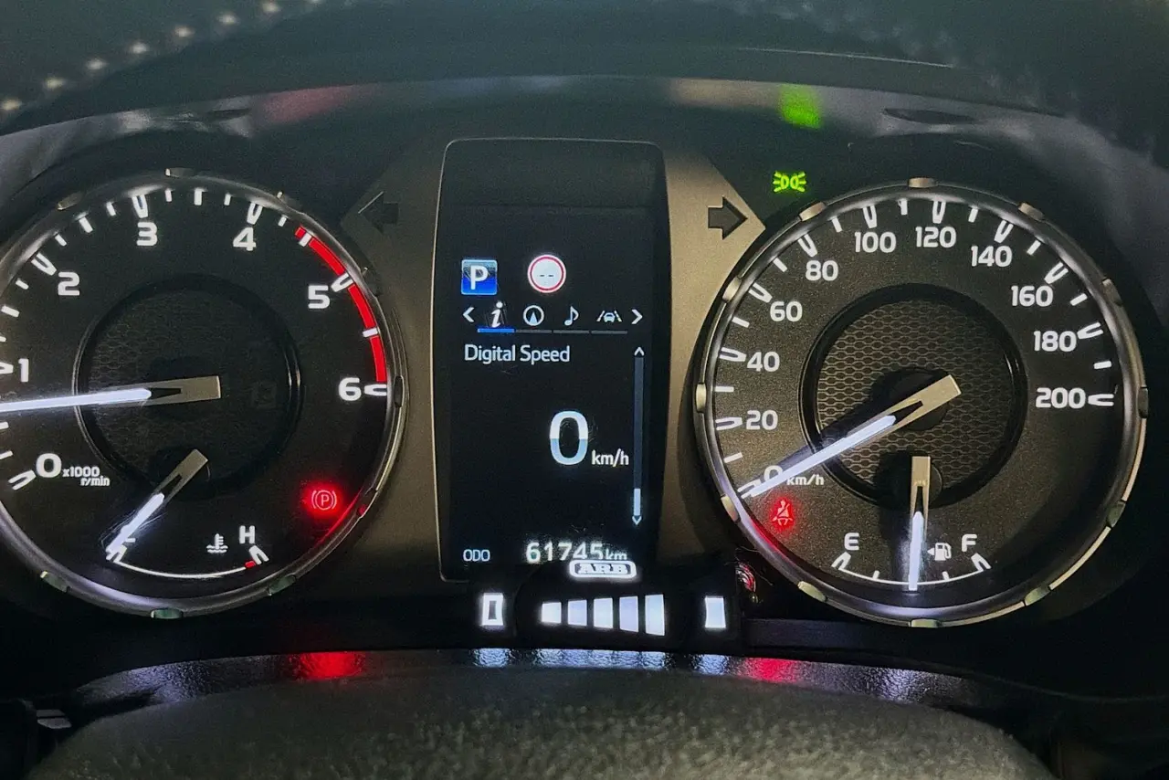 2021 Toyota Hilux Gallery Image 21