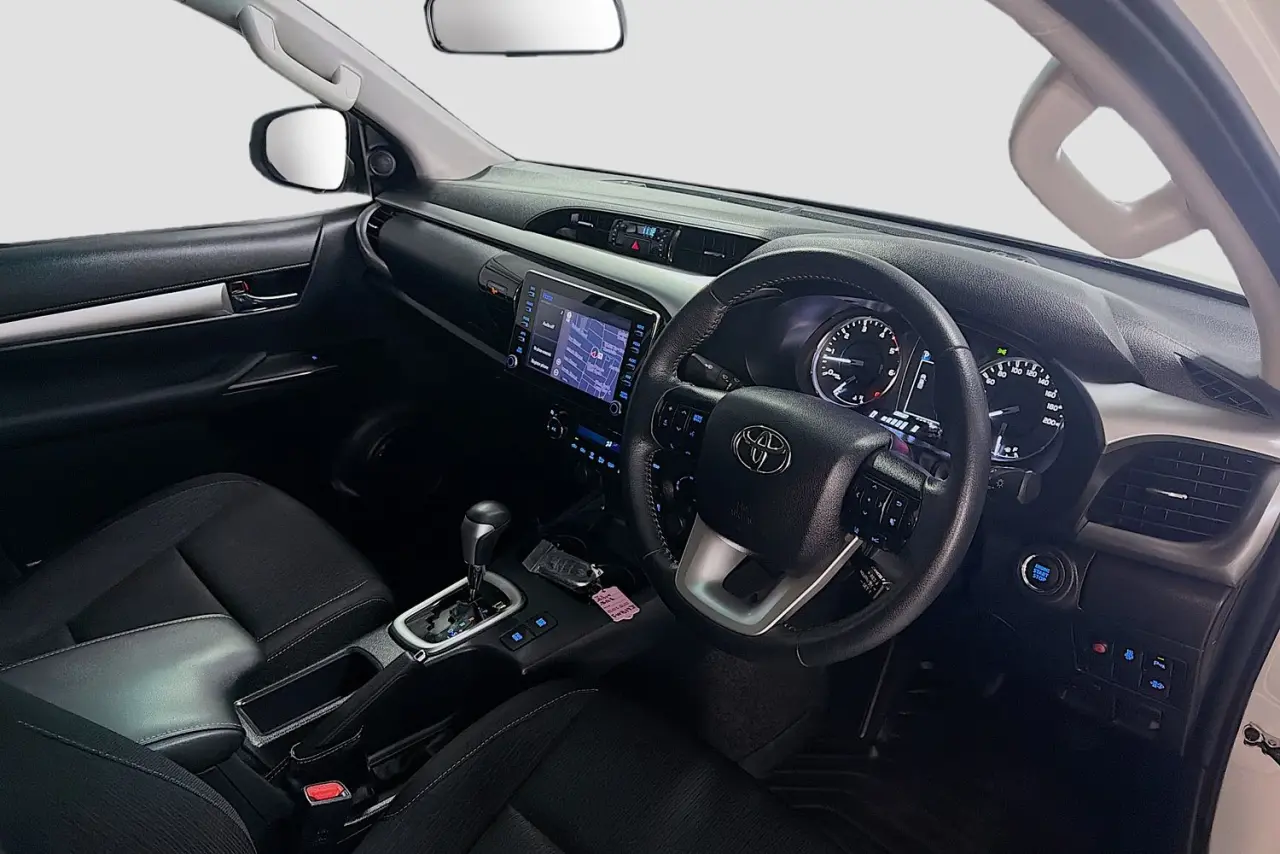 2021 Toyota Hilux Gallery Image 22