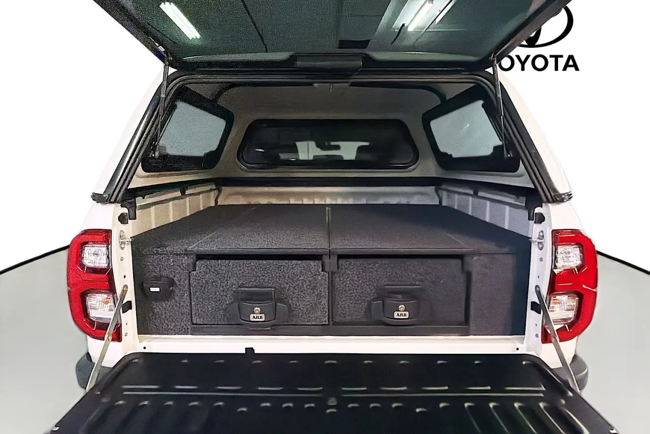 2021 Toyota Hilux Gallery Image 26