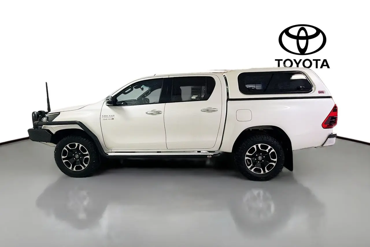 2021 Toyota Hilux Gallery Image 5