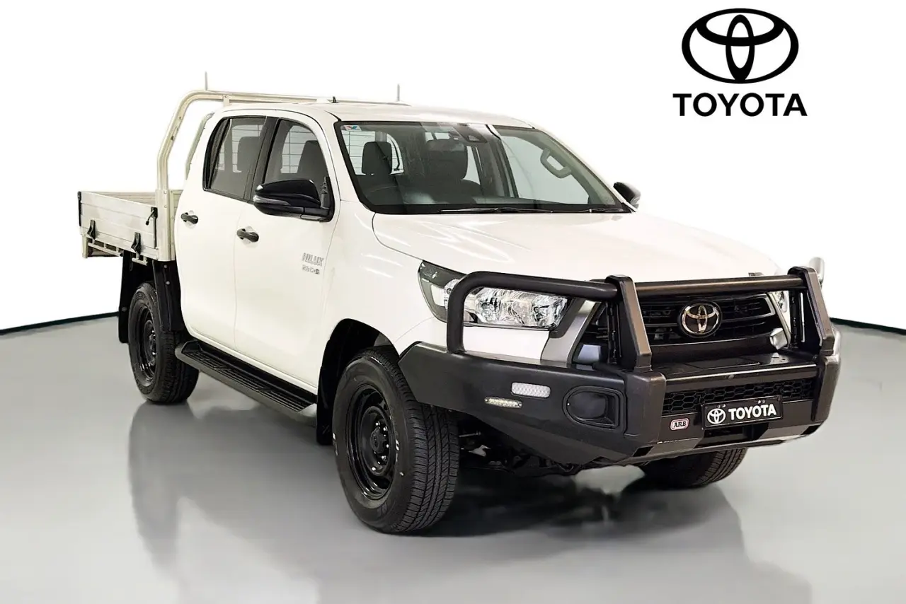 2021 Toyota Hilux Gallery Image 1