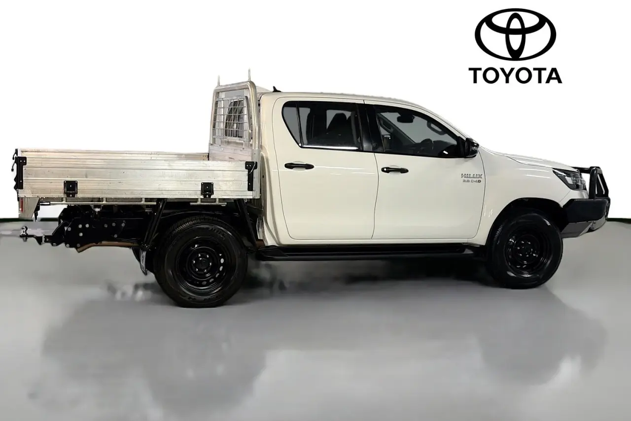 2021 Toyota Hilux Gallery Image 11