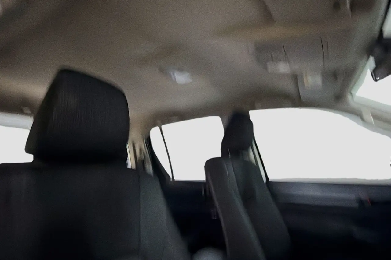 2021 Toyota Hilux Gallery Image 12