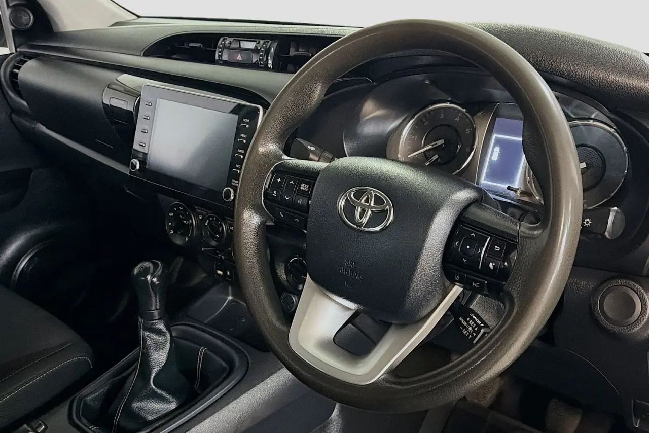 2021 Toyota Hilux Gallery Image 14