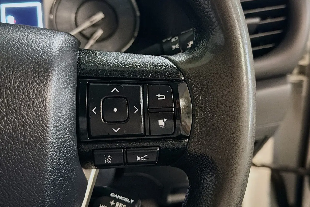 2021 Toyota Hilux Gallery Image 20